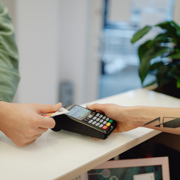 Cardholders enjoying fee-free travel spending